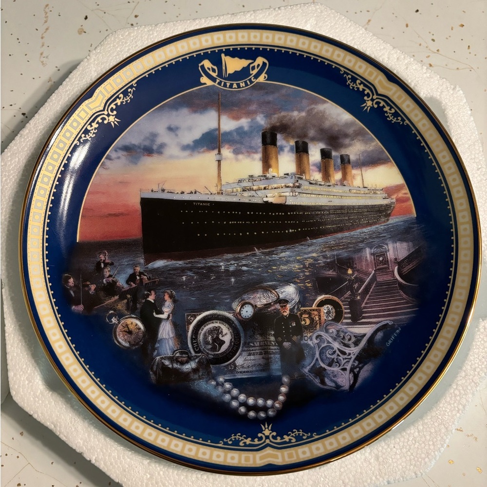Bradford exchange “Maiden Voyage” Titanic plate